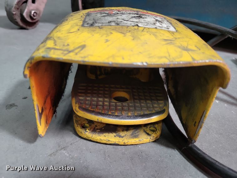 image for item DX7184 Piranha 50 shear/punch