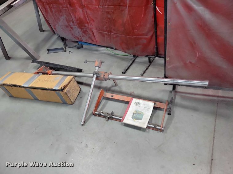 image for item DX7184 Piranha 50 shear/punch