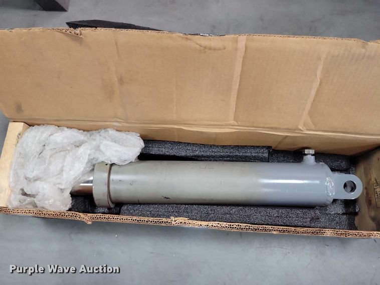 image for item DX7184 Piranha 50 shear/punch