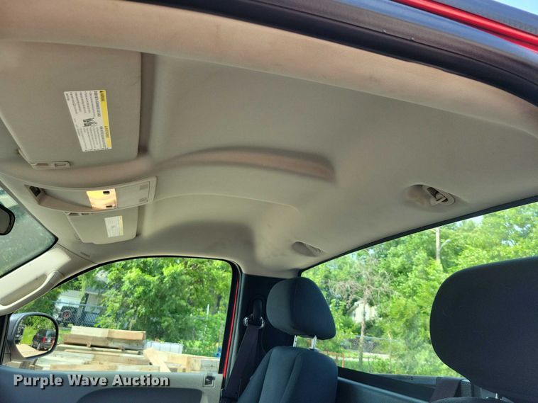 image for item DX7185 2013 Chevrolet Silverado 1500 pickup truck