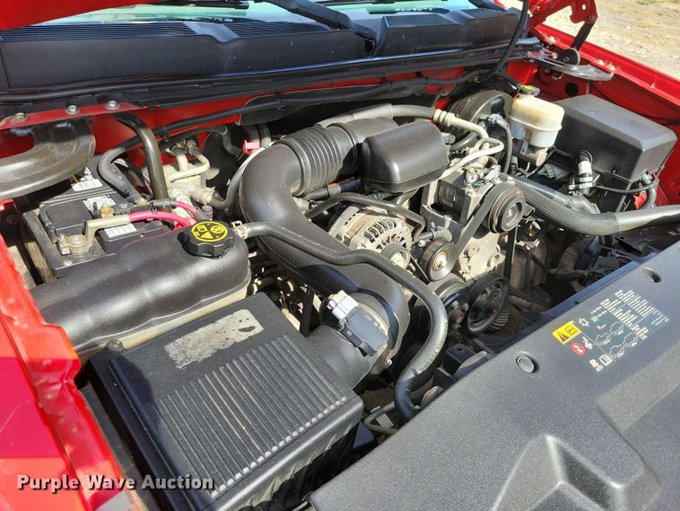 image for item DX7185 2013 Chevrolet Silverado 1500 pickup truck