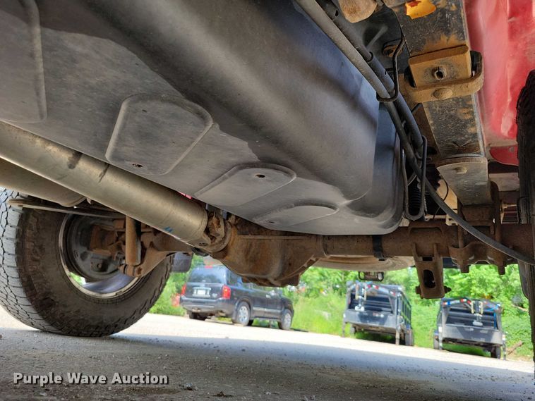 image for item DX7185 2013 Chevrolet Silverado 1500 pickup truck