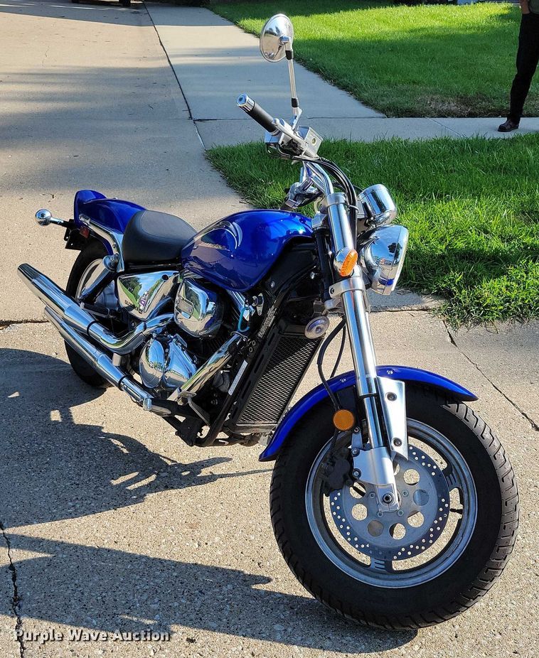 image for item DX7229 2001 Suzuki Marauder motorcycle