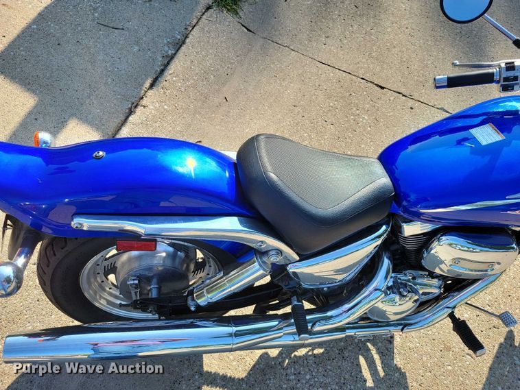 image for item DX7229 2001 Suzuki Marauder motorcycle