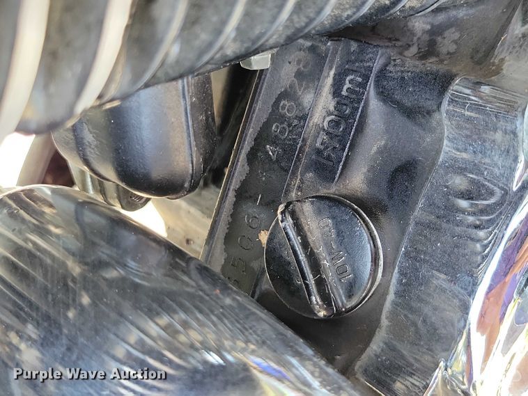 image for item DX7229 2001 Suzuki Marauder motorcycle