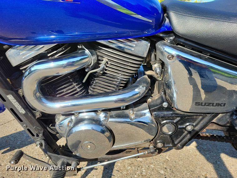 image for item DX7229 2001 Suzuki Marauder motorcycle