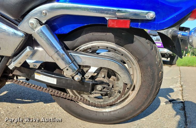 image for item DX7229 2001 Suzuki Marauder motorcycle