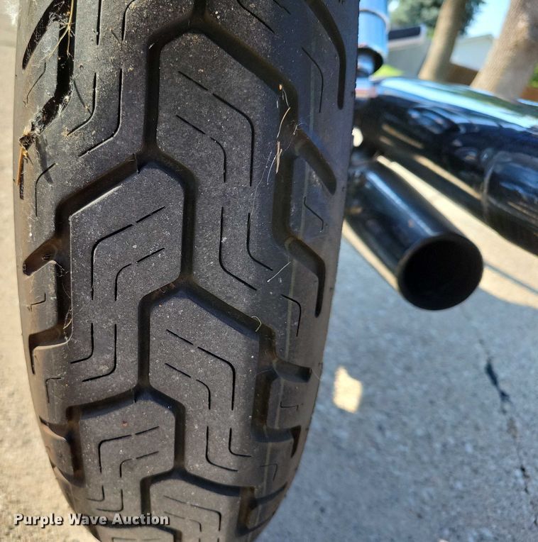 image for item DX7229 2001 Suzuki Marauder motorcycle