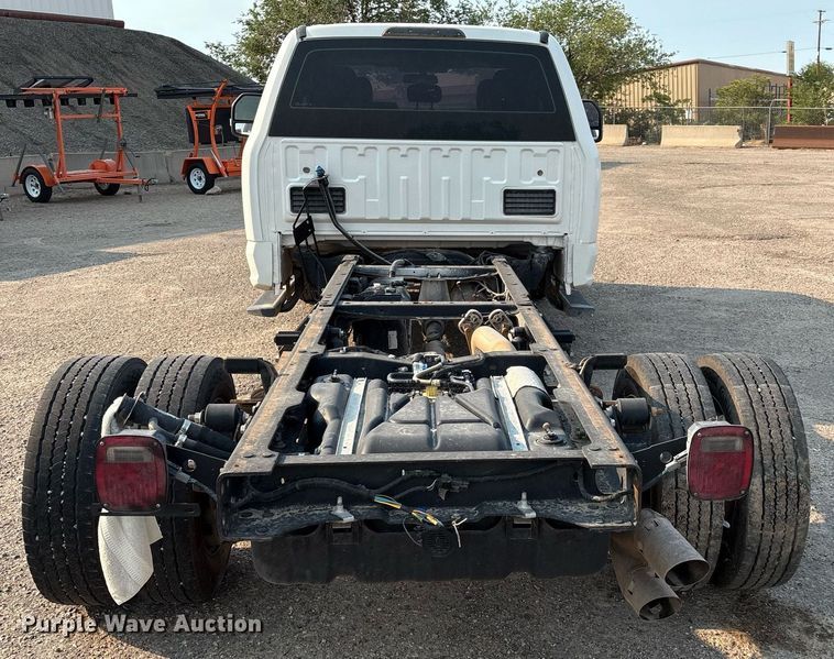 image for item DX8014 2017 Ford F450 Super Duty XL SuperCab truck cab and chassis