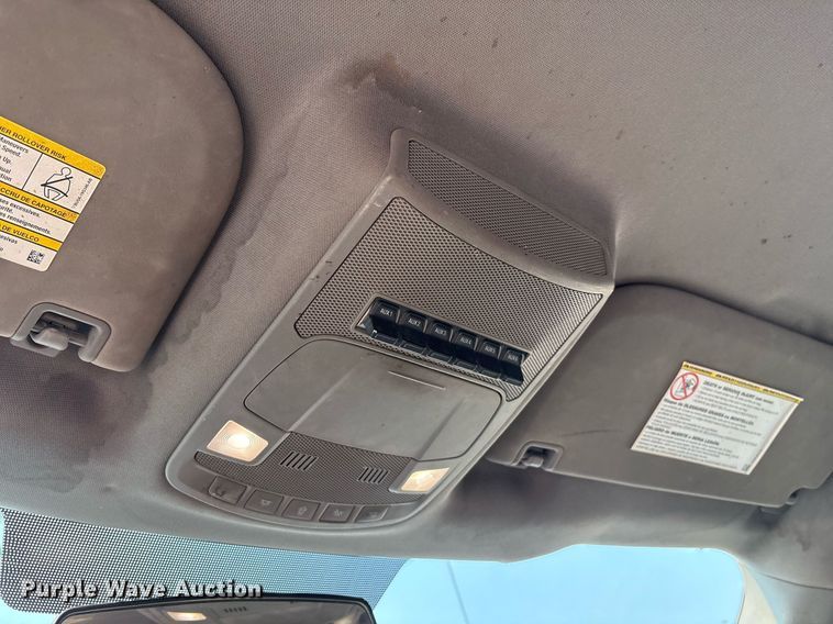 image for item DX8014 2017 Ford F450 Super Duty XL SuperCab truck cab and chassis