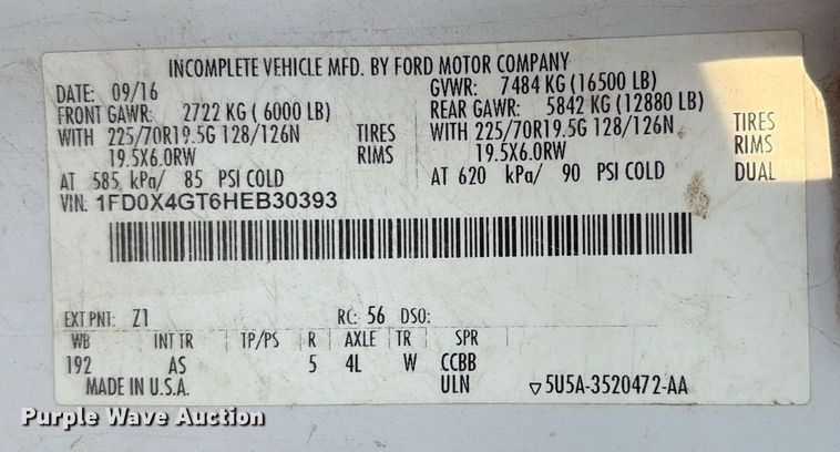 image for item DX8015 2017 Ford F450 Super Duty XL SuperCab truck cab and chassis