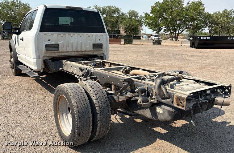 image for item DX8016 2018 Ford F450 Super Duty XL SuperCab truck cab and chassis