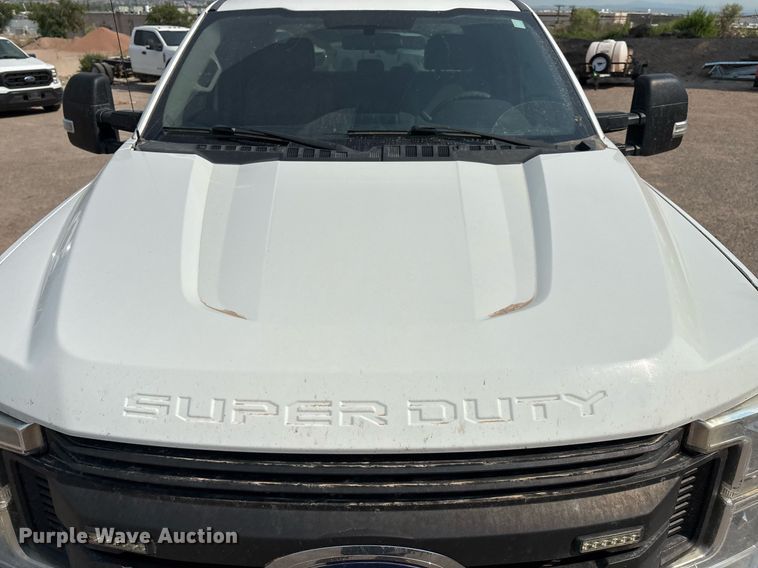 image for item DX8016 2018 Ford F450 Super Duty XL SuperCab truck cab and chassis