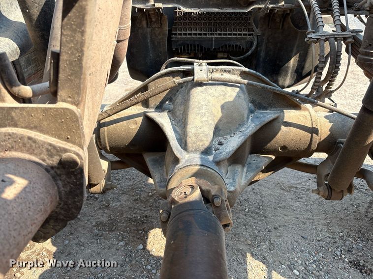 image for item DX8016 2018 Ford F450 Super Duty XL SuperCab truck cab and chassis