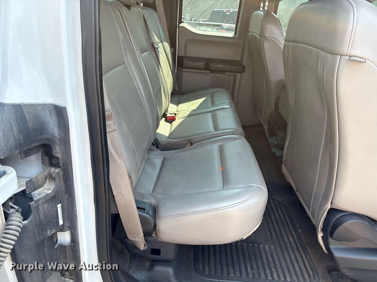 image for item DX8016 2018 Ford F450 Super Duty XL SuperCab truck cab and chassis