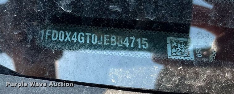 image for item DX8016 2018 Ford F450 Super Duty XL SuperCab truck cab and chassis