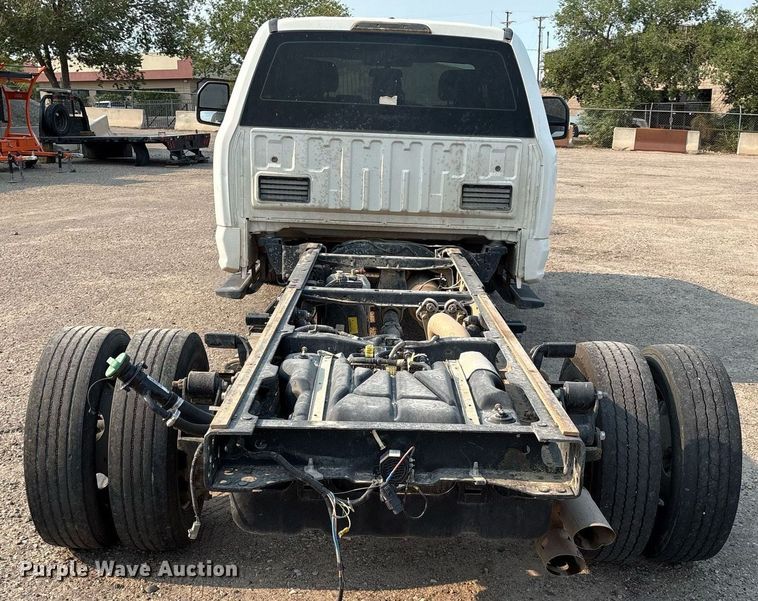 image for item DX8017 2017 Ford F450 Super Duty XL SuperCab truck cab and chassis