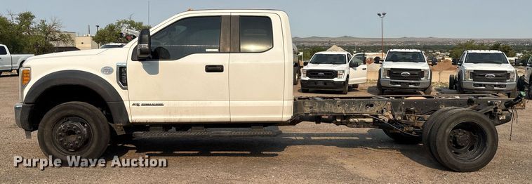 image for item DX8017 2017 Ford F450 Super Duty XL SuperCab truck cab and chassis