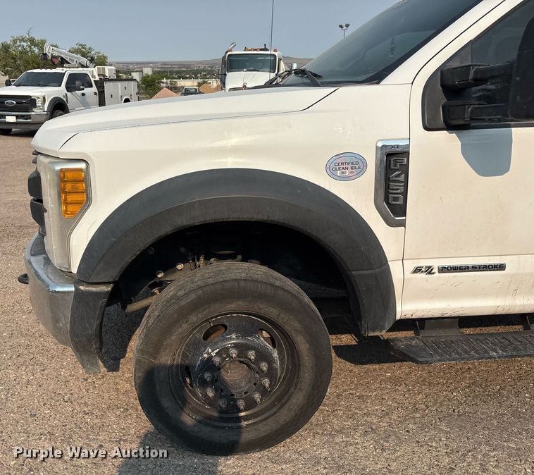 image for item DX8017 2017 Ford F450 Super Duty XL SuperCab truck cab and chassis