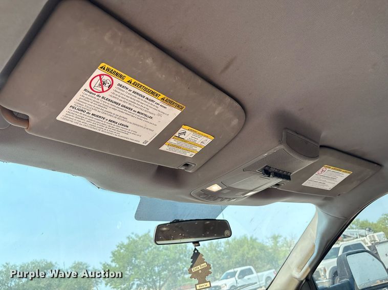 image for item DX8017 2017 Ford F450 Super Duty XL SuperCab truck cab and chassis