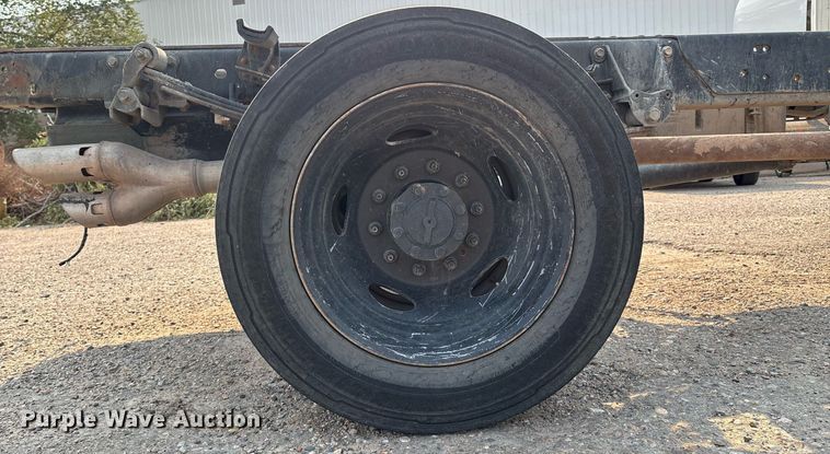 image for item DX8017 2017 Ford F450 Super Duty XL SuperCab truck cab and chassis