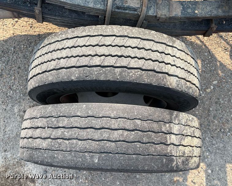 image for item DX8017 2017 Ford F450 Super Duty XL SuperCab truck cab and chassis