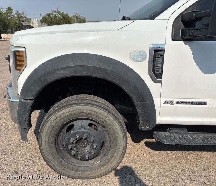 image for item DX8018 2019 Ford F550 Super Duty XL Crew Cab utility / service truck