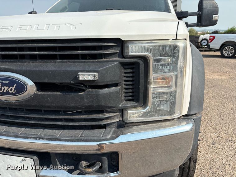 image for item DX8018 2019 Ford F550 Super Duty XL Crew Cab utility / service truck
