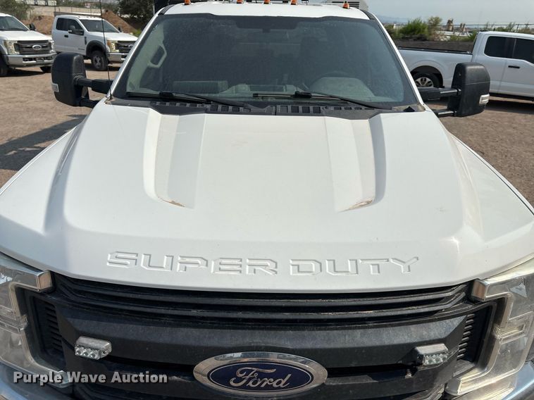 image for item DX8018 2019 Ford F550 Super Duty XL Crew Cab utility / service truck