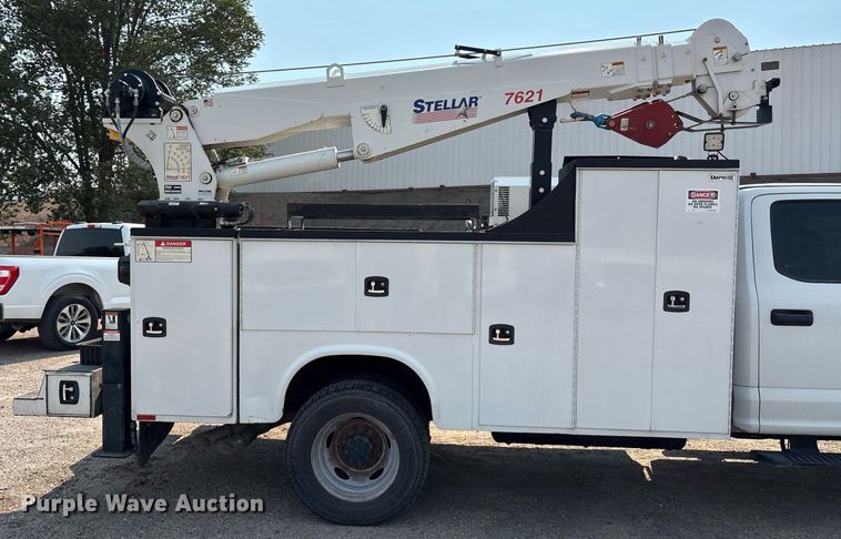 image for item DX8018 2019 Ford F550 Super Duty XL Crew Cab utility / service truck