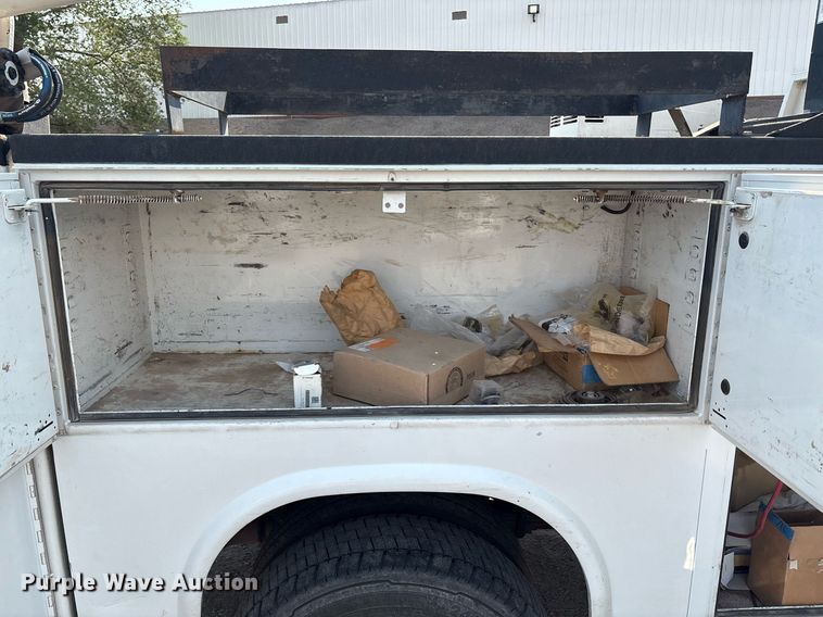 image for item DX8018 2019 Ford F550 Super Duty XL Crew Cab utility / service truck