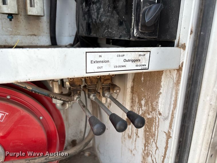 image for item DX8018 2019 Ford F550 Super Duty XL Crew Cab utility / service truck