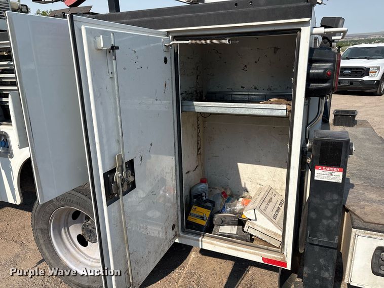 image for item DX8018 2019 Ford F550 Super Duty XL Crew Cab utility / service truck