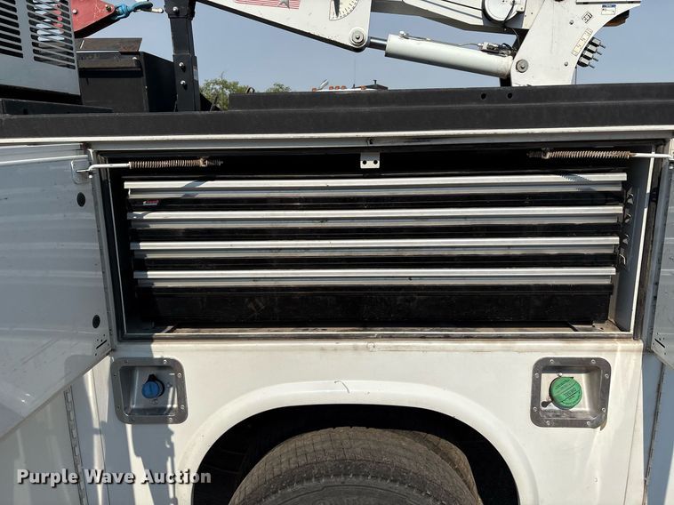 image for item DX8018 2019 Ford F550 Super Duty XL Crew Cab utility / service truck