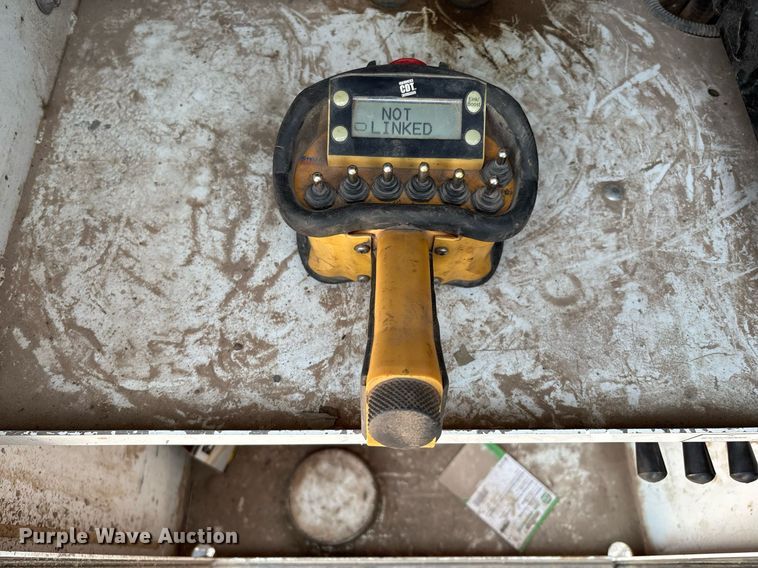 image for item DX8018 2019 Ford F550 Super Duty XL Crew Cab utility / service truck