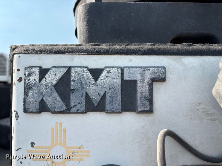 image for item DX8018 2019 Ford F550 Super Duty XL Crew Cab utility / service truck