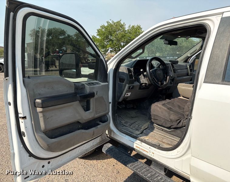 image for item DX8018 2019 Ford F550 Super Duty XL Crew Cab utility / service truck