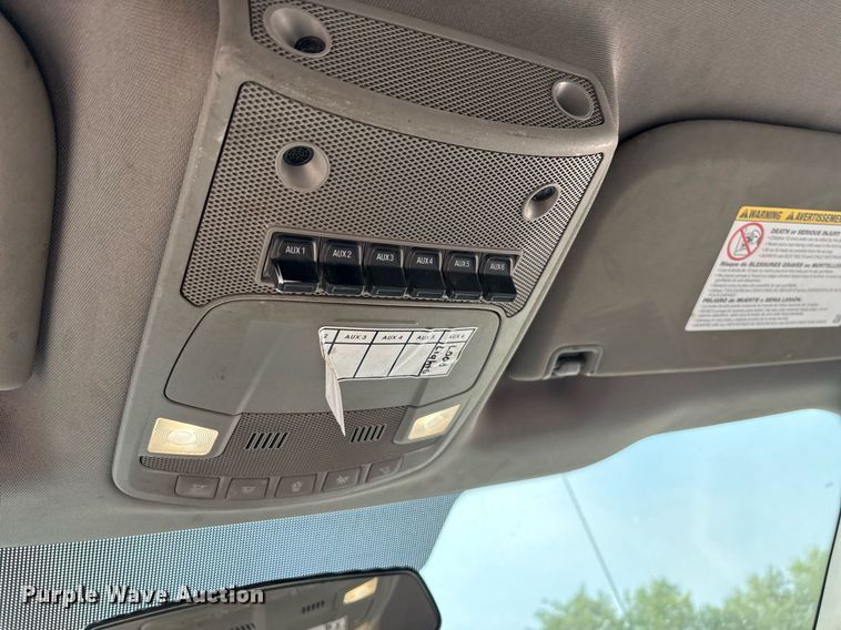 image for item DX8018 2019 Ford F550 Super Duty XL Crew Cab utility / service truck