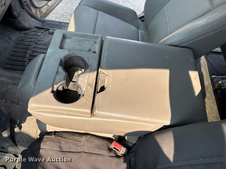 image for item DX8018 2019 Ford F550 Super Duty XL Crew Cab utility / service truck