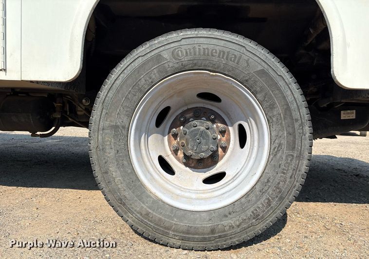 image for item DX8018 2019 Ford F550 Super Duty XL Crew Cab utility / service truck