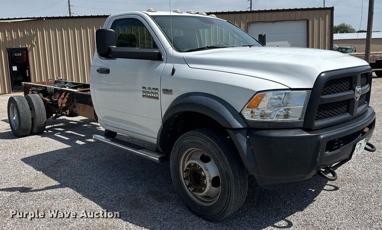 image for item DY0392 2016 Dodge Ram 5500  truck cab and chassis