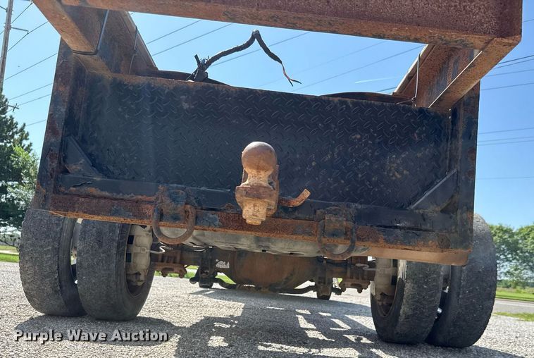 image for item DY0392 2016 Dodge Ram 5500  truck cab and chassis