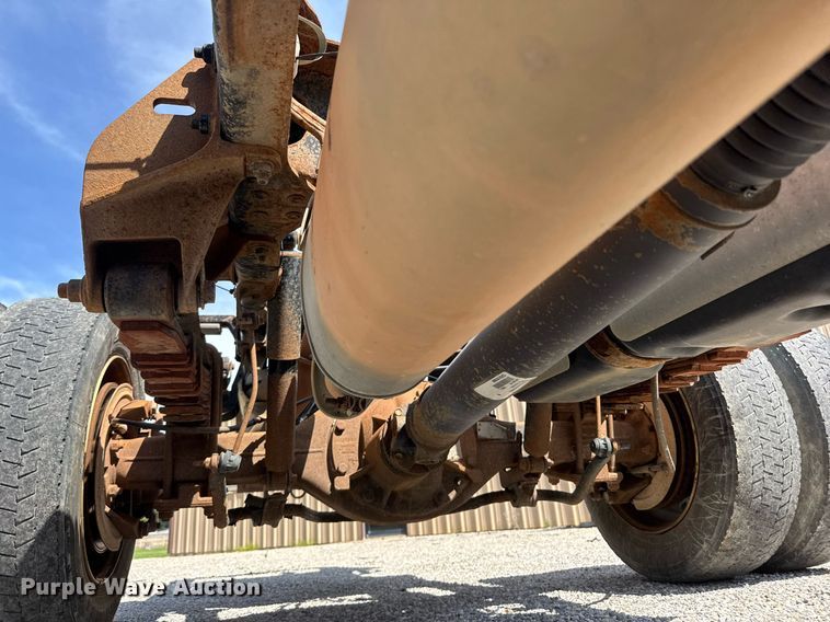 image for item DY0392 2016 Dodge Ram 5500  truck cab and chassis