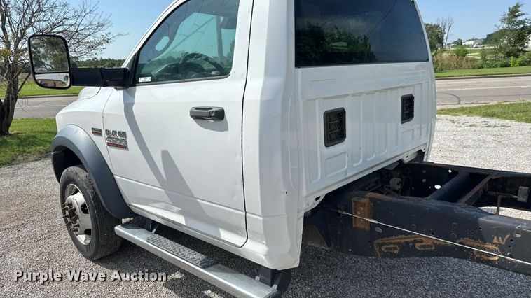 image for item DY0393 2016 Dodge Ram 4500 truck cab and chassis