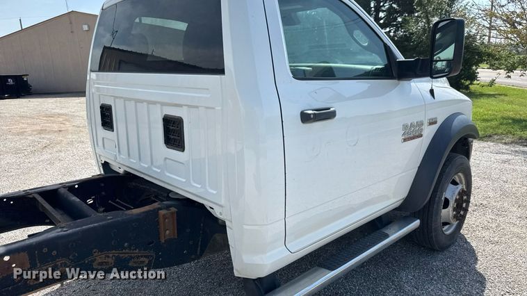 image for item DY0393 2016 Dodge Ram 4500 truck cab and chassis