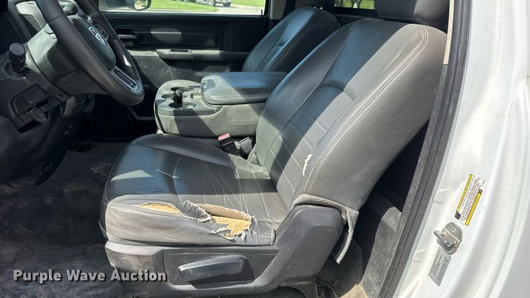 image for item DY0393 2016 Dodge Ram 4500 truck cab and chassis