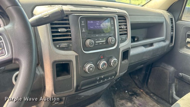 image for item DY0393 2016 Dodge Ram 4500 truck cab and chassis