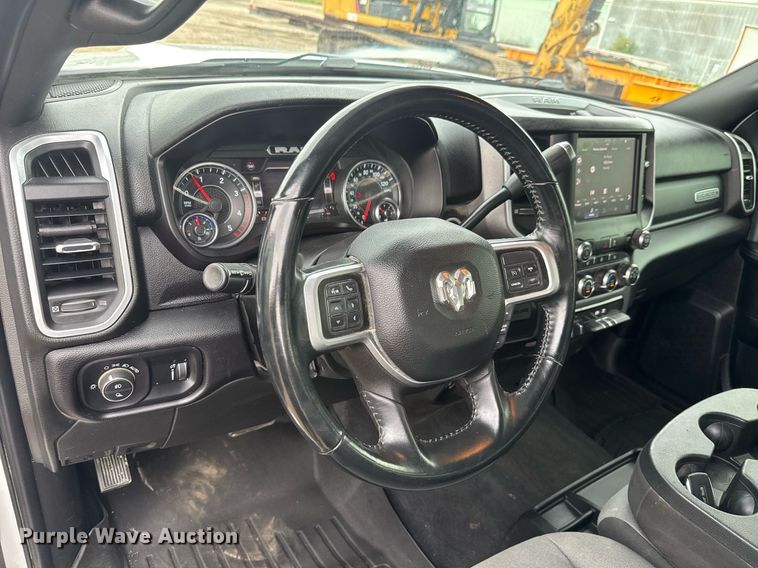 image for item DY0429 2022 Dodge Ram 2500 Big Horn  Crew Cab pickup truck