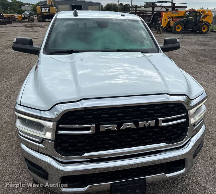 image for item DY0430 2022 Dodge Ram 2500 Big Horn Crew Cab pickup truck