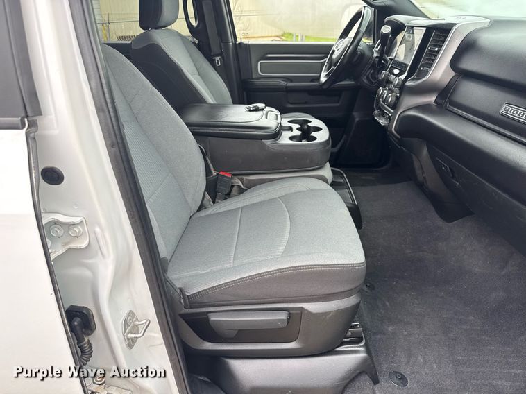 image for item DY0430 2022 Dodge Ram 2500 Big Horn Crew Cab pickup truck